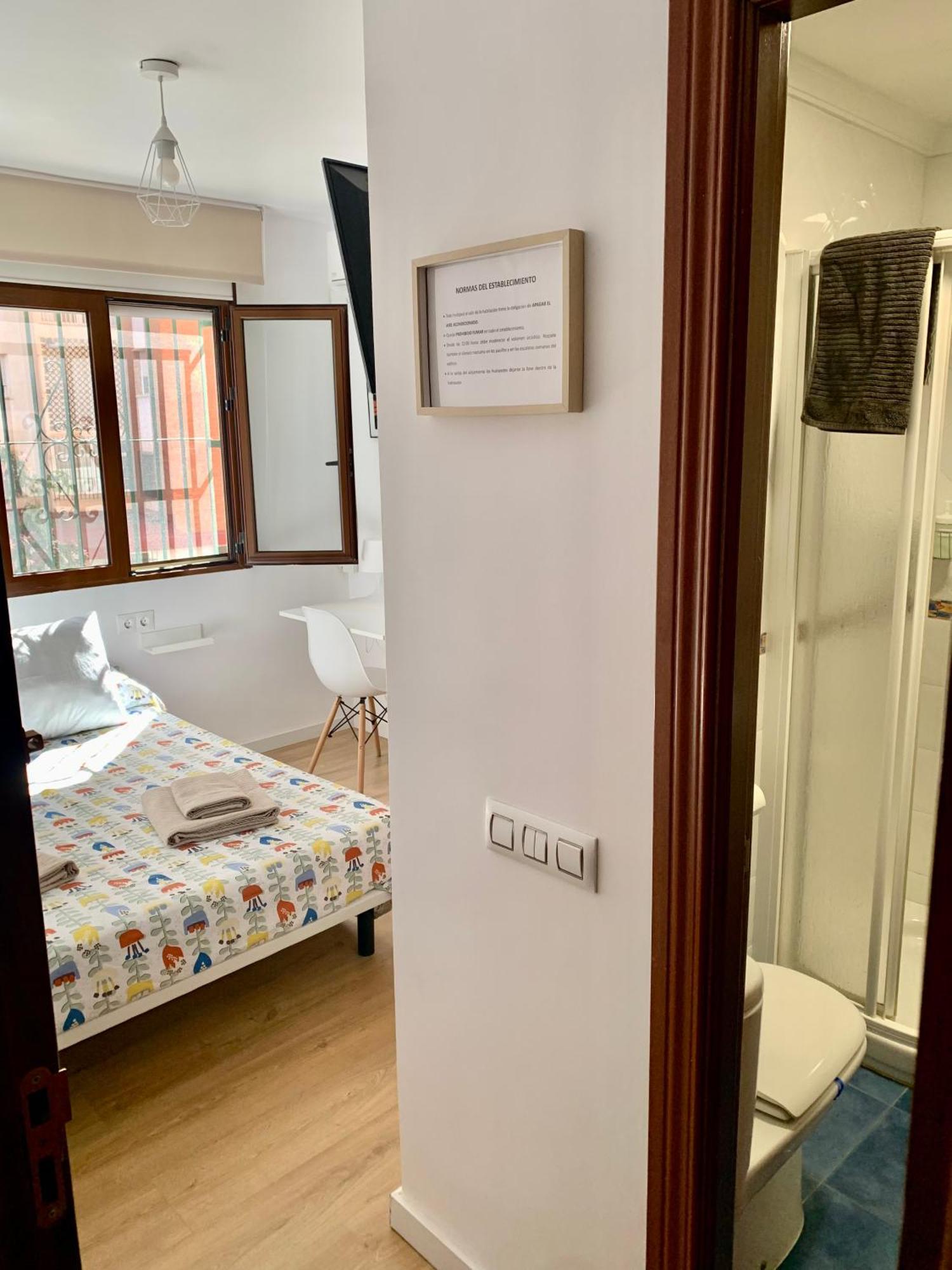 Habitacion Gonzalez マラガ エクステリア 写真